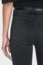 Le Sleek Straight Jeans