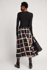 Charming Check-Print Pleated Skirt