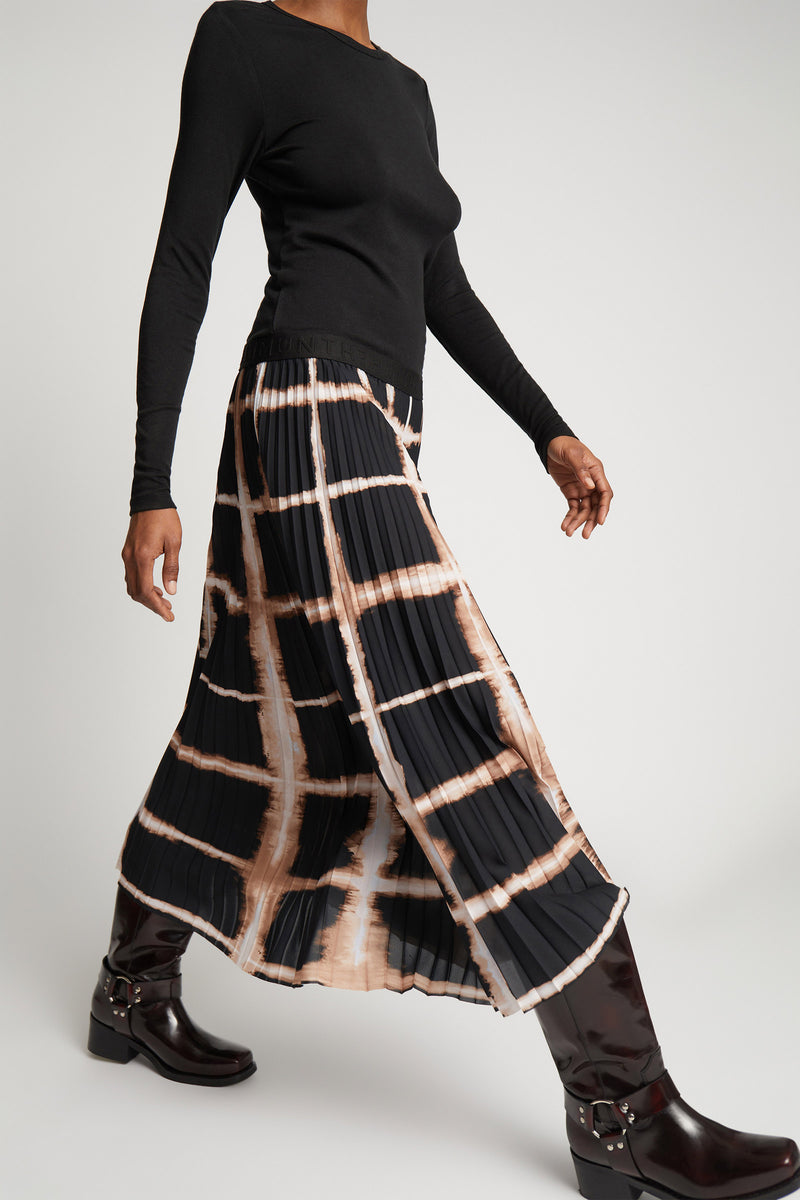 Charming Check-Print Pleated Skirt