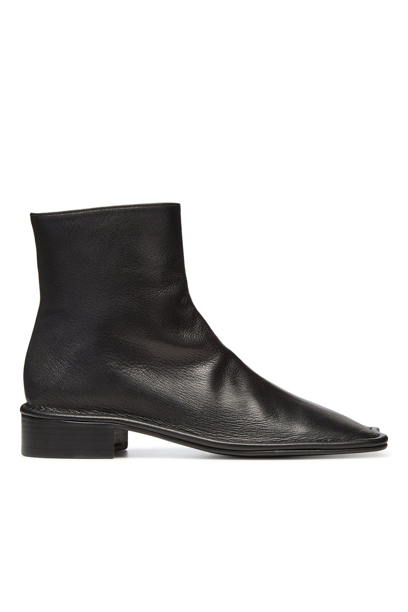 Hana Crinkled Leather Chelsea Boots