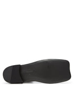 Hana Crinkled Leather Chelsea Boots