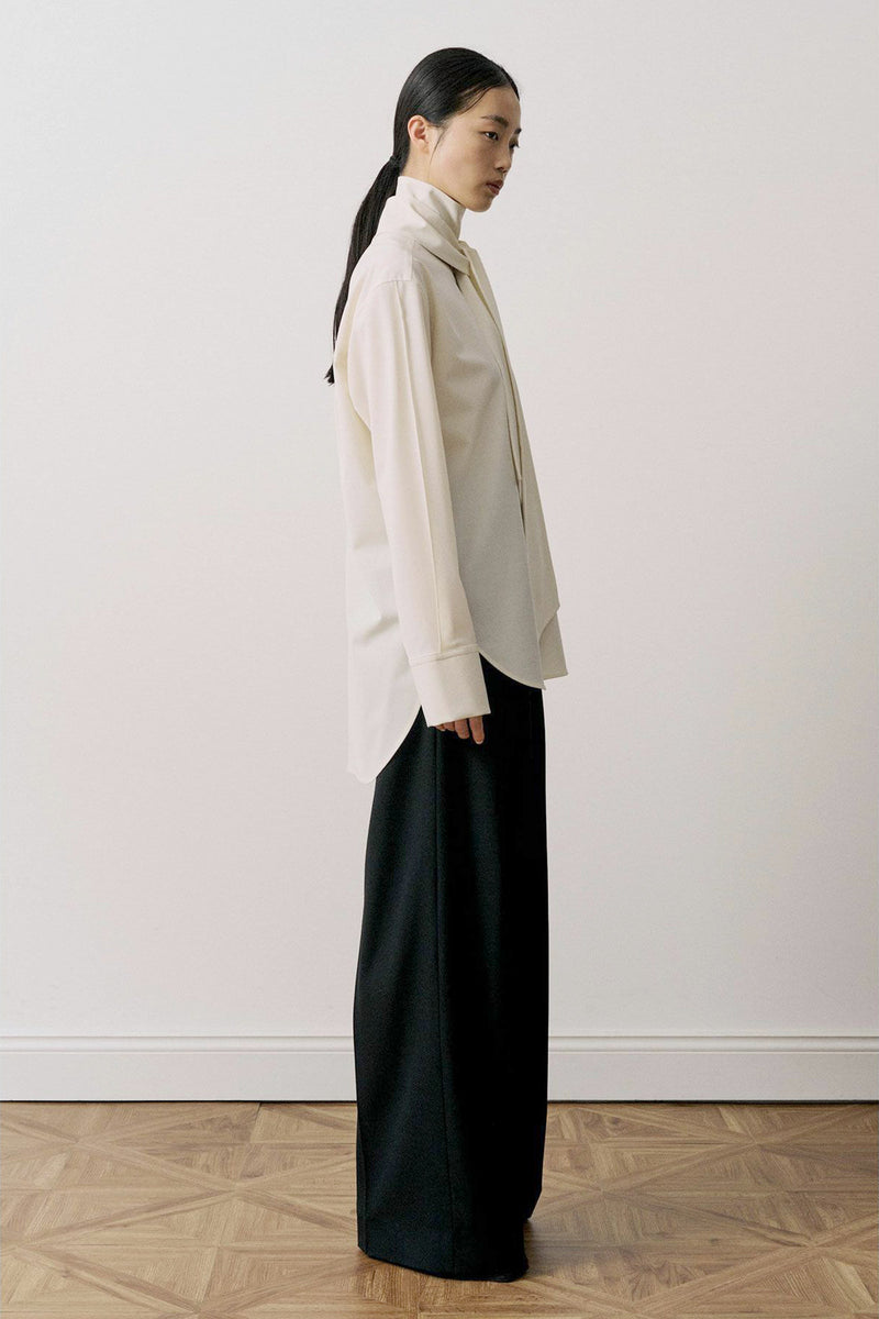 Wool-Blended Bow-Tie Blouse